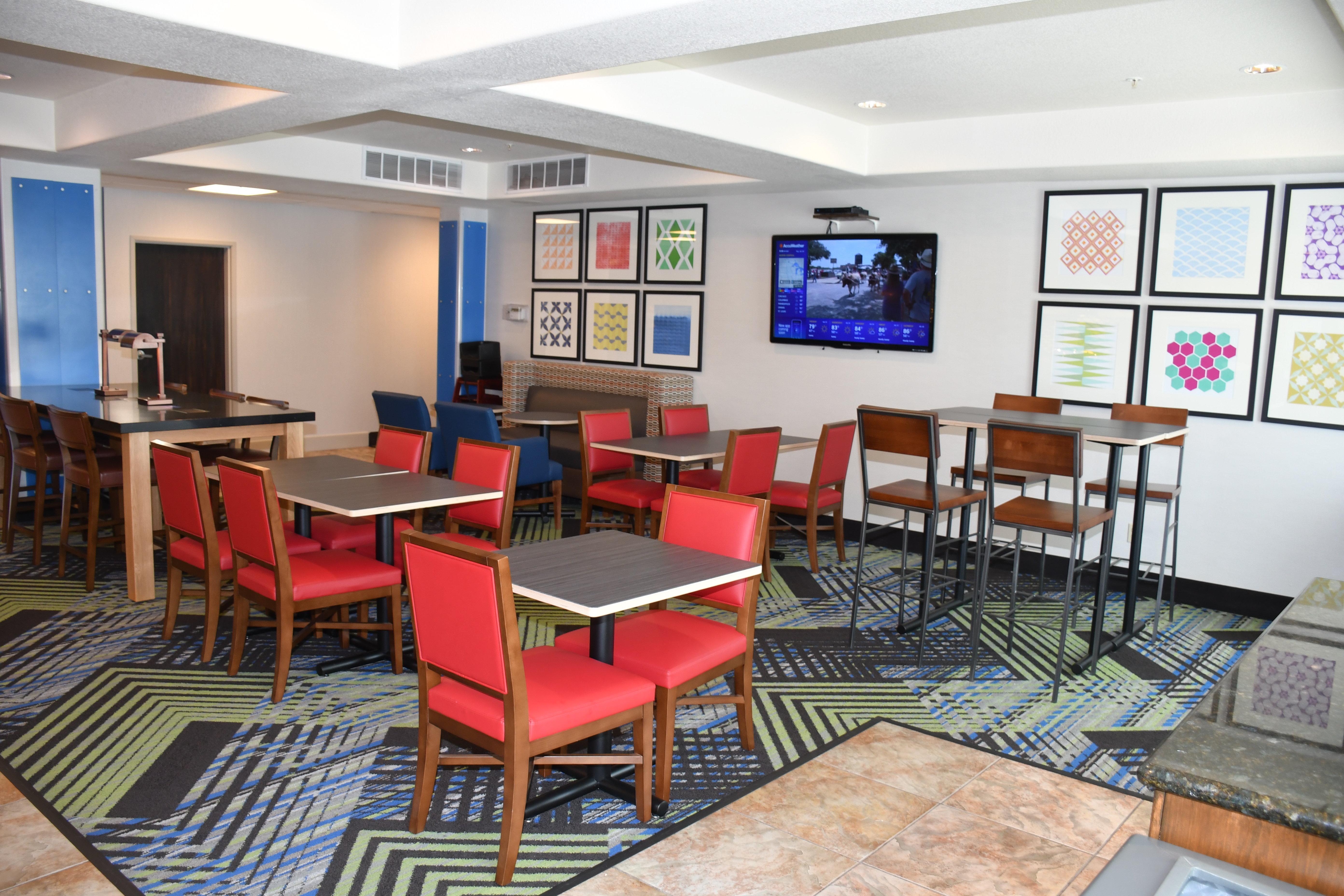 Holiday Inn Express Hotel & Suites Evanston By Ihg Eksteriør billede