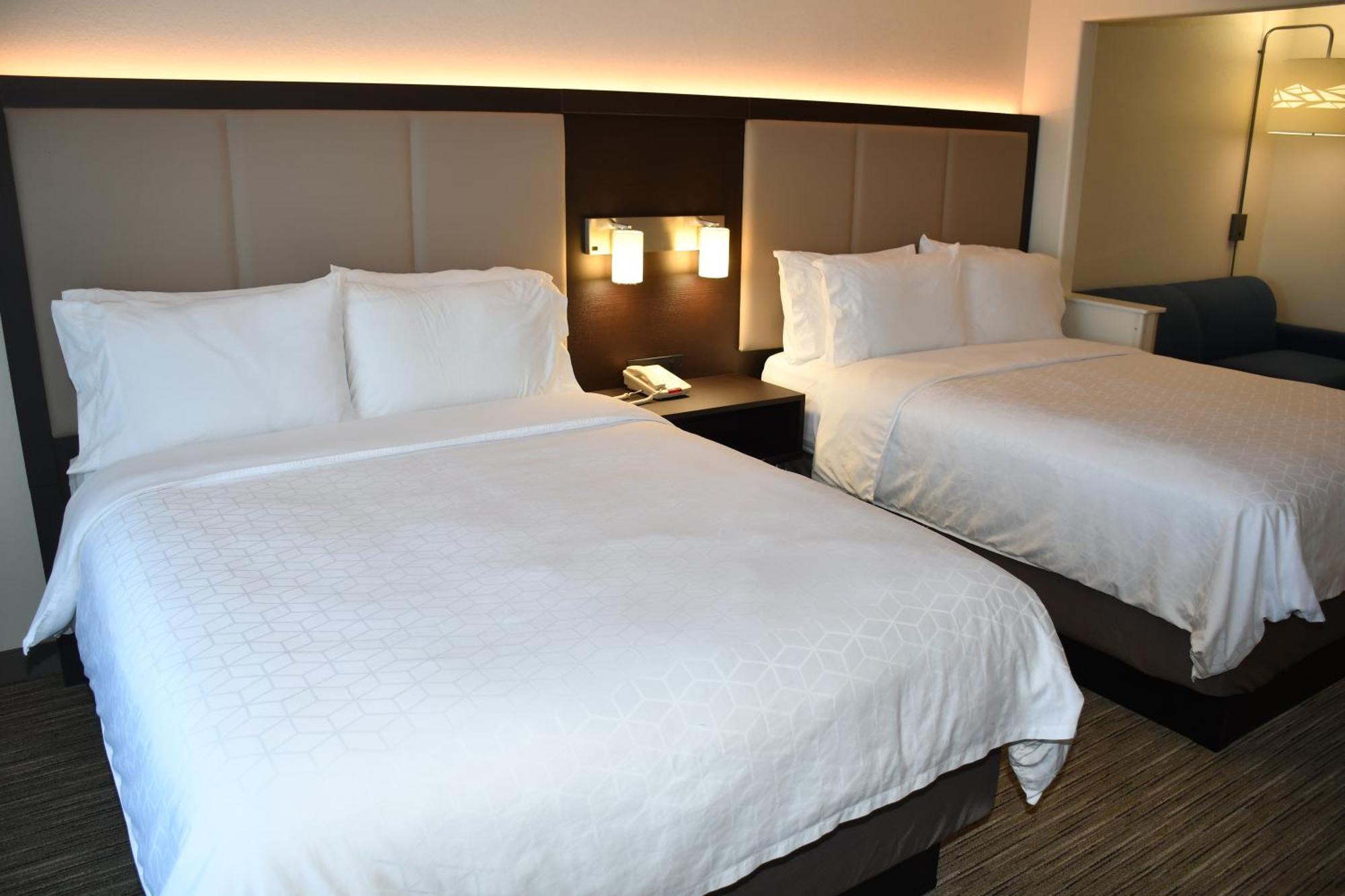 Holiday Inn Express Hotel & Suites Evanston By Ihg Værelse billede