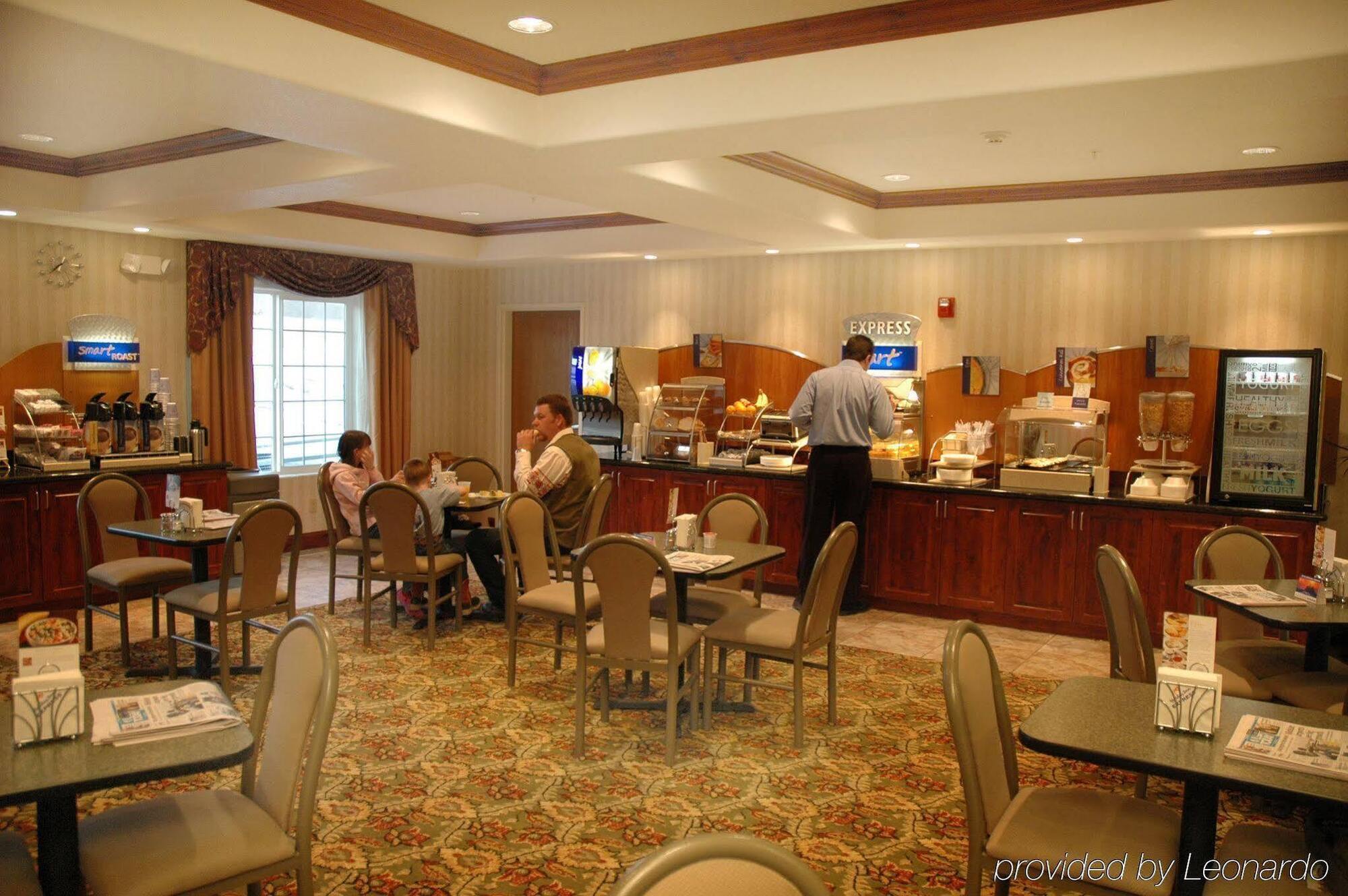 Holiday Inn Express Hotel & Suites Evanston By Ihg Eksteriør billede